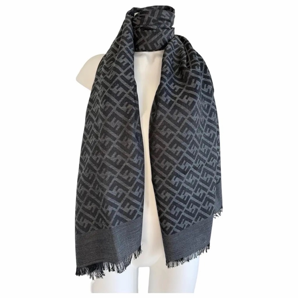 FENDI Rectangular Scarf in Grey & Black Motif - I wore once